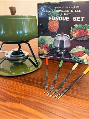Riviera Vintage Avocado Green Enamel Fondue Set with Multicolor Fork Handles